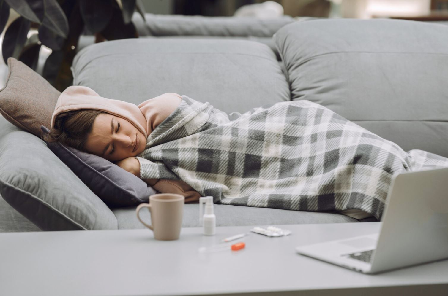 耳水不平衡发作的时候究竟有多可怕❗歌神张学友竟然能坚持完成演出💥