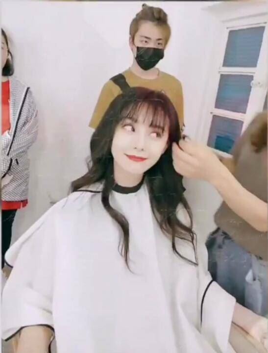 范冰冰剪空气刘海！美到掀起网上暴动啊