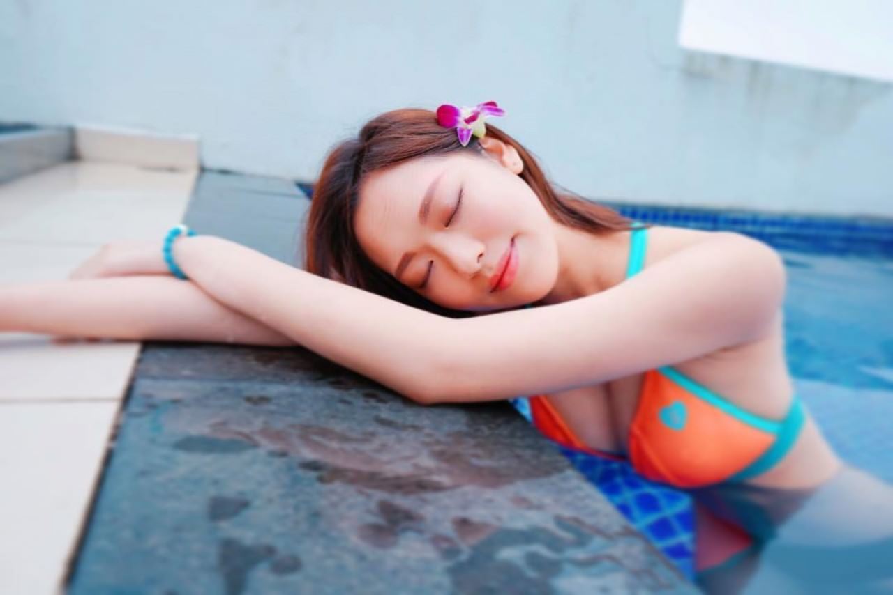 ［介绍靓女］《果栏》江湖女超抢眼！网友大赞：港姐冯盈盈演得好