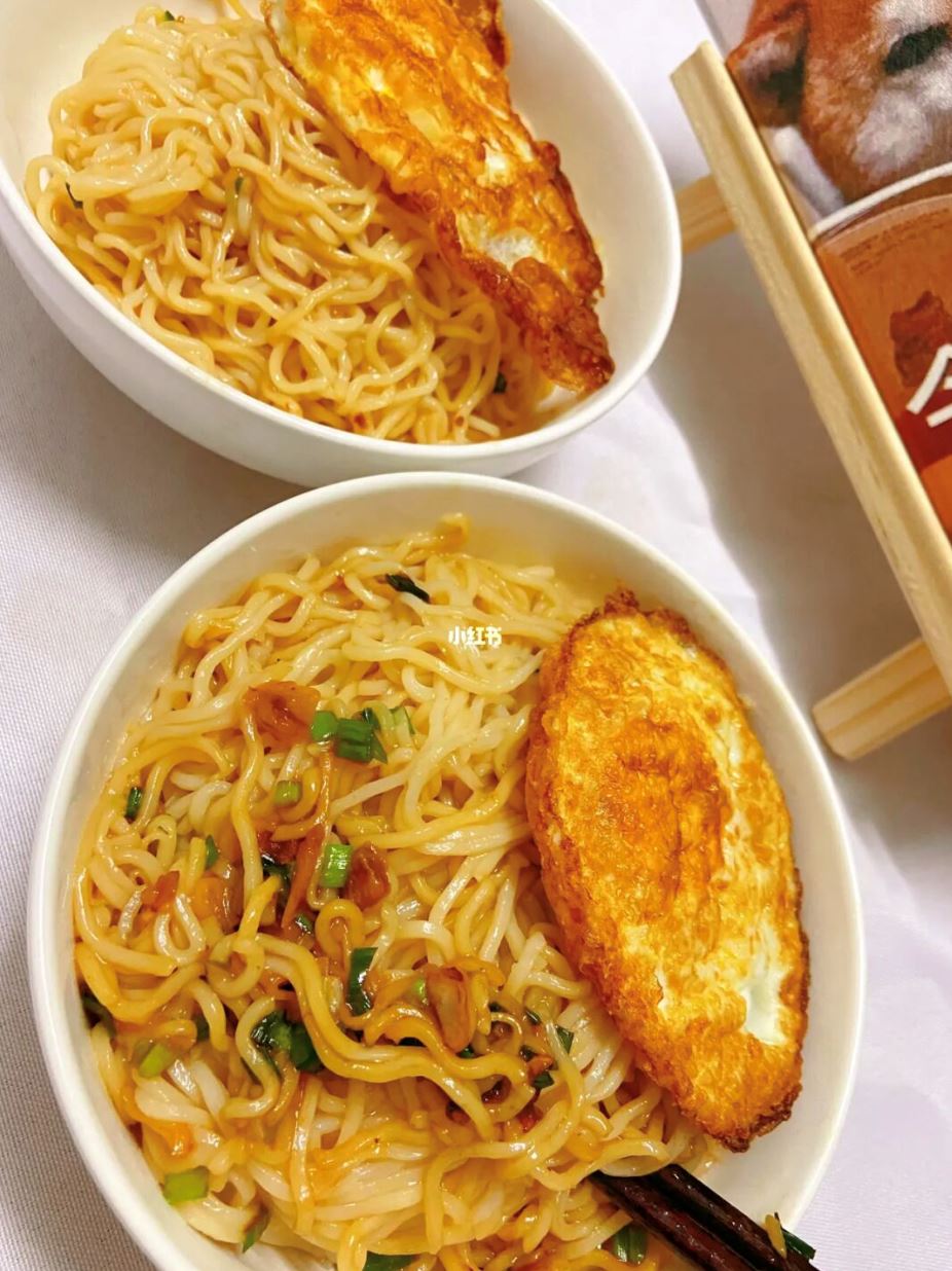🍜超简单的蒜香拌面❗️一人煮方便又好吃🔥