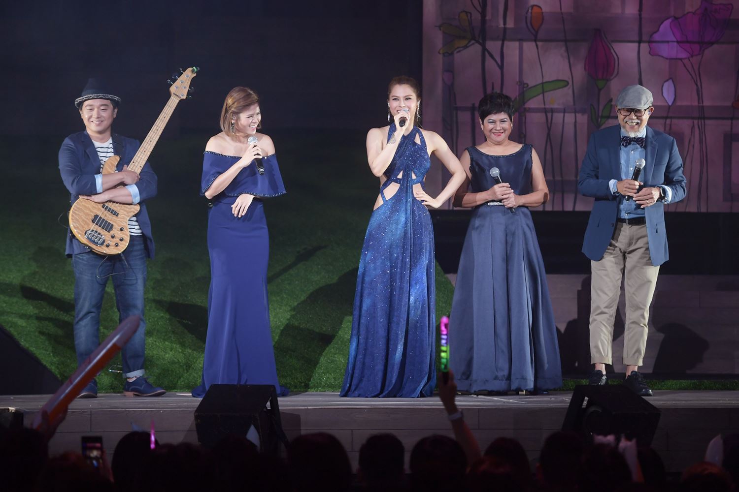 gin lee红馆演唱会首场完美演绎！喜获偶像许志安撑场