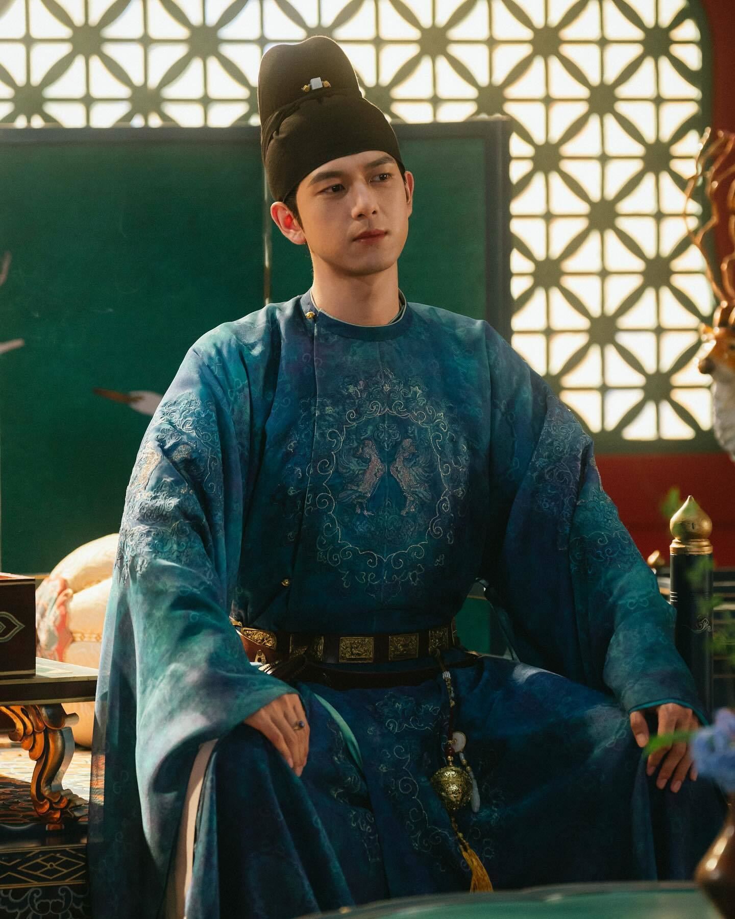 陆剧《国色芳华》杀青啦❗李现、杨紫再续前缘💗