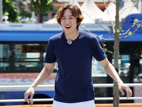 被综艺之神眷顾的男子！李光洙裤子录《running man》一集掉两次笑翻嘉宾