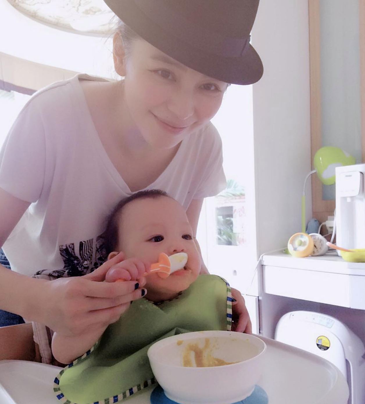 妈妈很伟大！盘点娱乐圈8位高龄妈妈