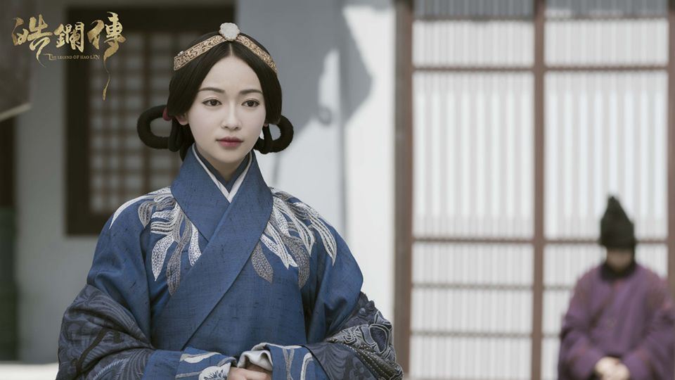 再现魏姐霸气！吴谨言从小宫女到王后服装造型！
