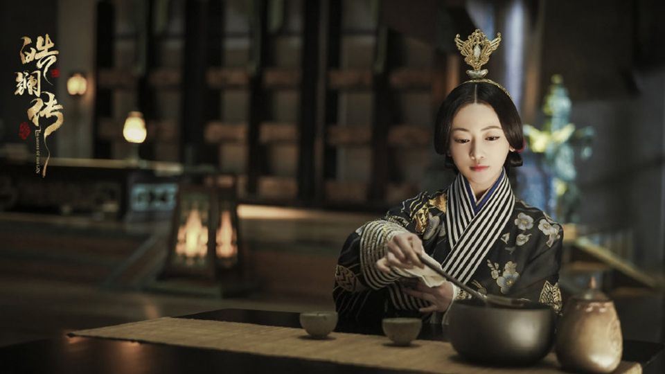 再现魏姐霸气！吴谨言从小宫女到王后服装造型！
