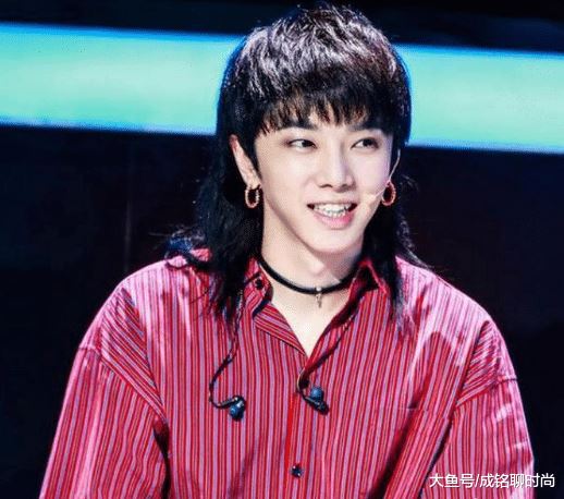 颜值高就是任性!华晨宇8款帅爆表发型!