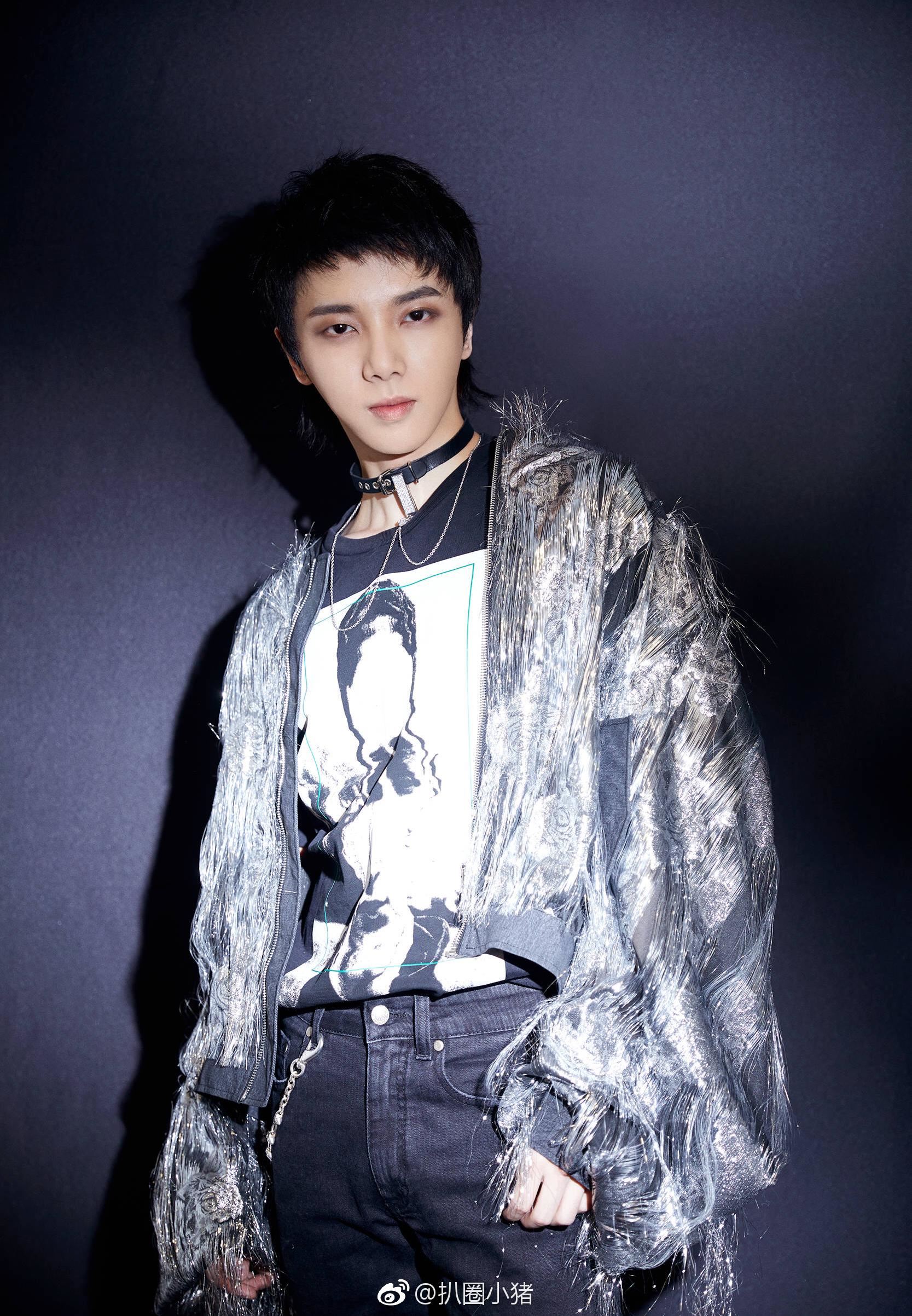 颜值高就是任性!华晨宇8款帅爆表发型!