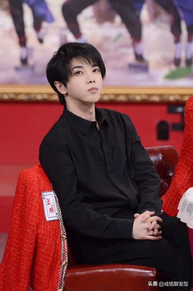 颜值高就是任性!华晨宇8款帅爆表发型!