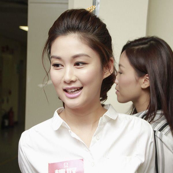 自然又显白！盘点10位最索黑发look女艺人