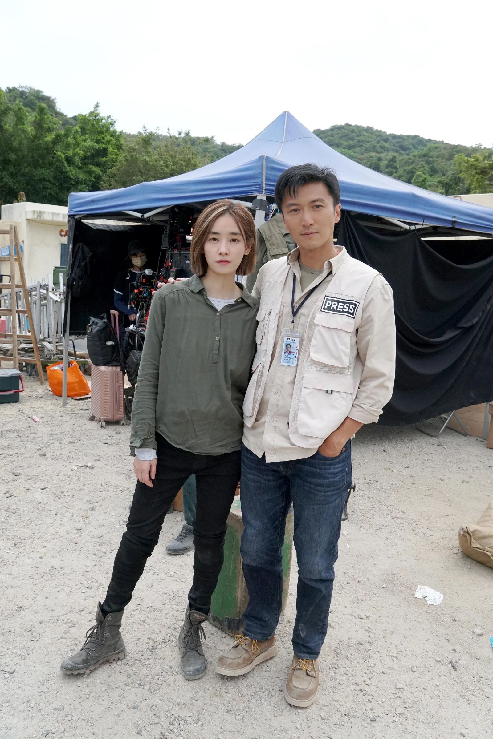 刘雅瑟拍《海关战线》出意外❗️ 化学品弹入眼睛😱