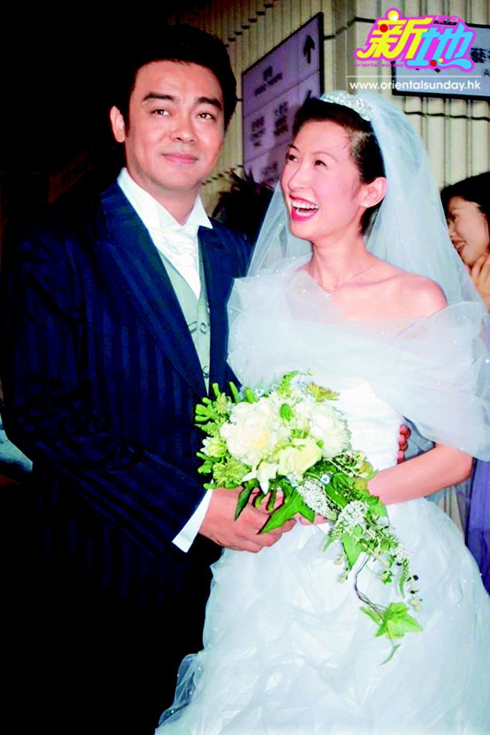 盘点8对香港恩爱夫妻！爱情故事甜到漏！携手走过高山低谷⋯