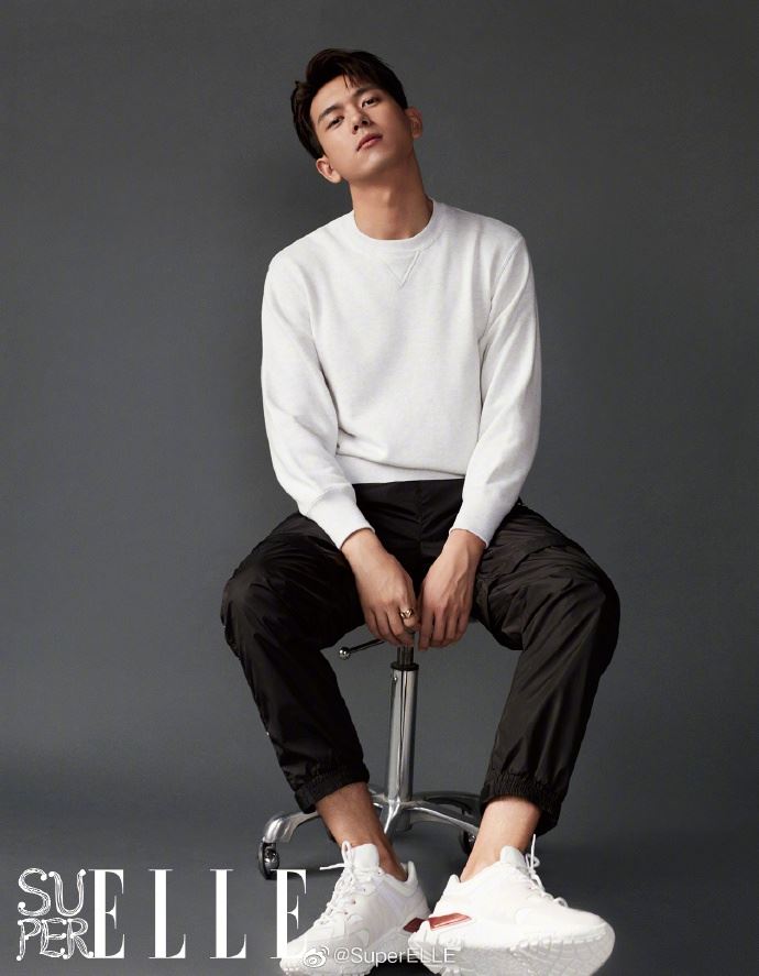 【多图】佟年、韩商言再度合体啦！甜拍杂志写真