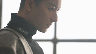 韩庚张艺兴范丞丞拍写真！三代练习生同框帅爆镜