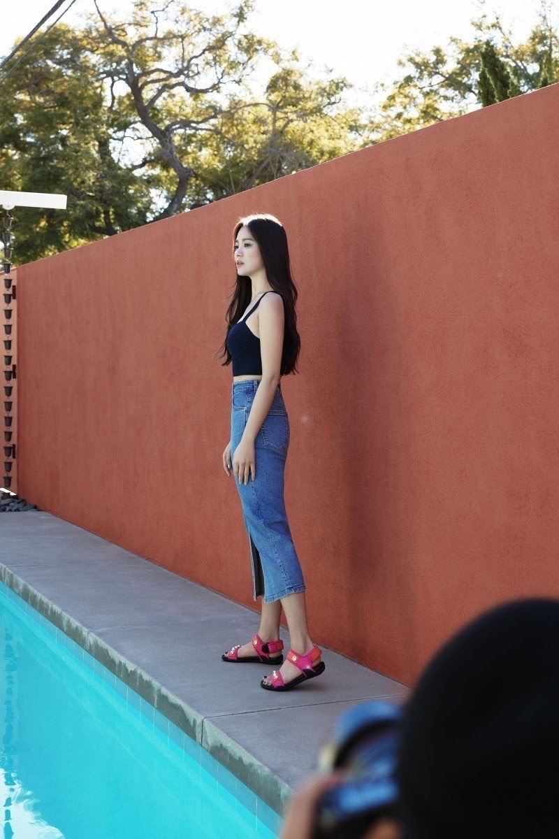 【多图】美爆！宋慧乔沙滩feel美照曝光，简单朴素优雅美丽！