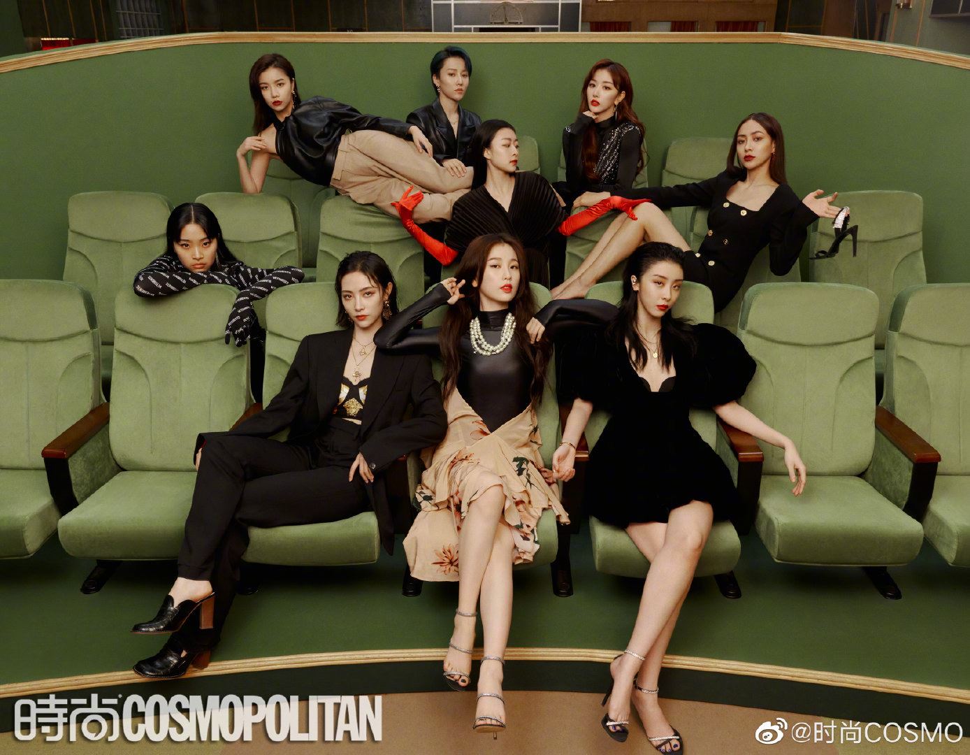 《青春有你2》前九训练生杂志大片曝光！ 虞书欣露肩刘雨昕展侧颜