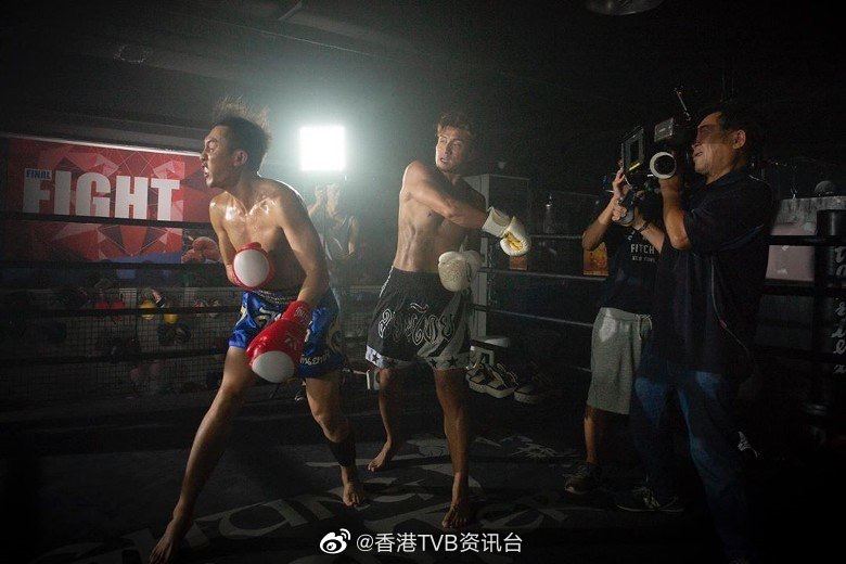 《十八年后》陈山聪谭俊彦打拳大晒腹肌，火爆肌肉超养眼！