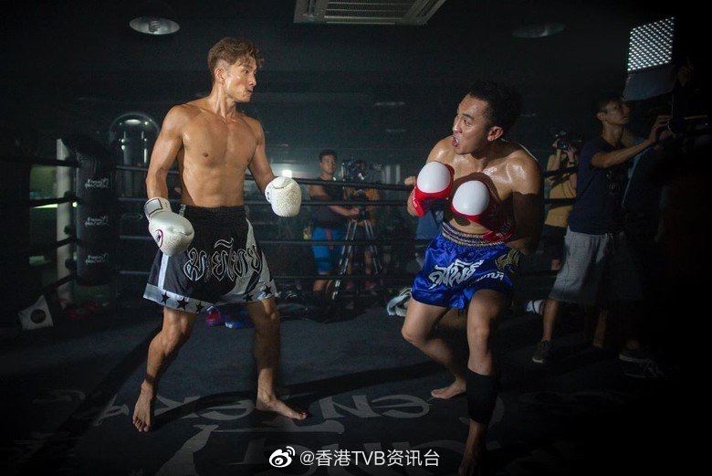 《十八年后》陈山聪谭俊彦打拳大晒腹肌，火爆肌肉超养眼！