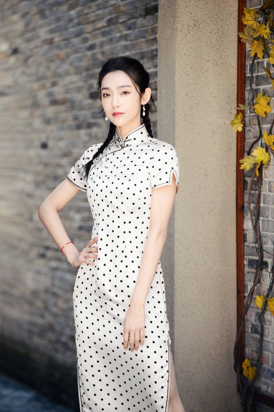 【多图】《青春有你2》训练生完美驾驭旗袍装,身材苗条超漂亮的!