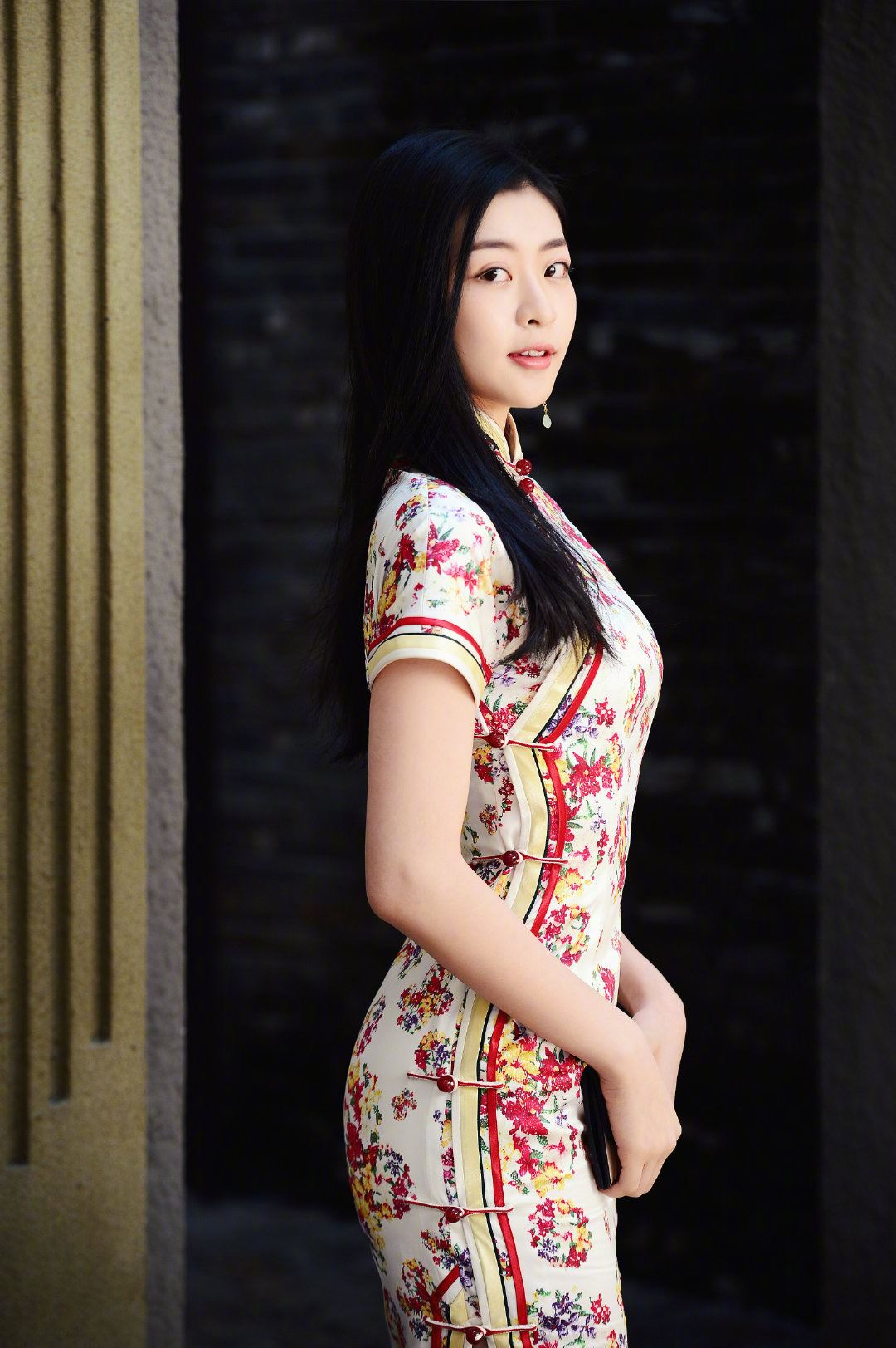 【多图】《青春有你2》训练生完美驾驭旗袍装,身材苗条超漂亮的!