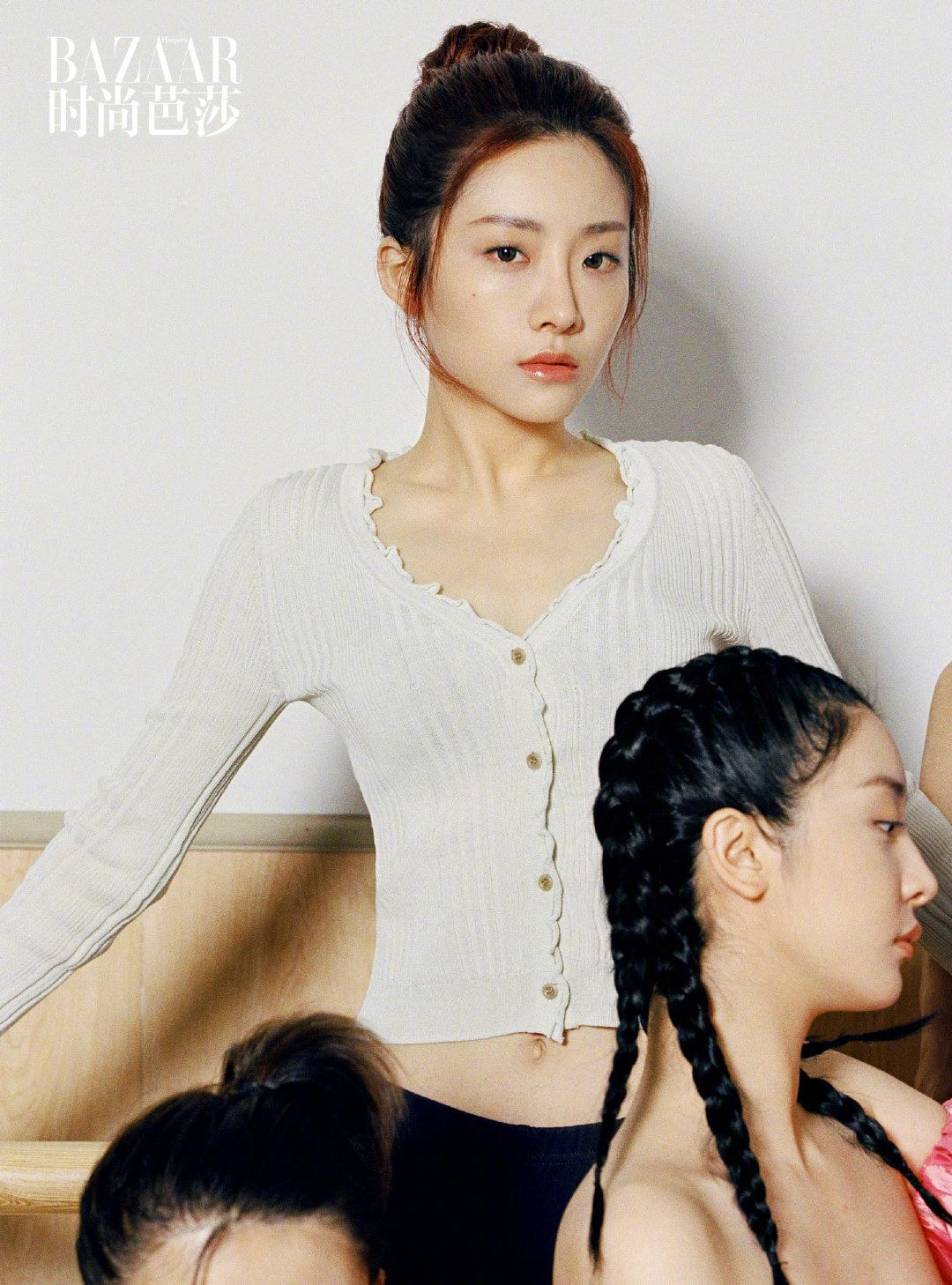 【多图】《青你2》前九训练生时尚大片出炉！刘雨昕露手臂秀性感！