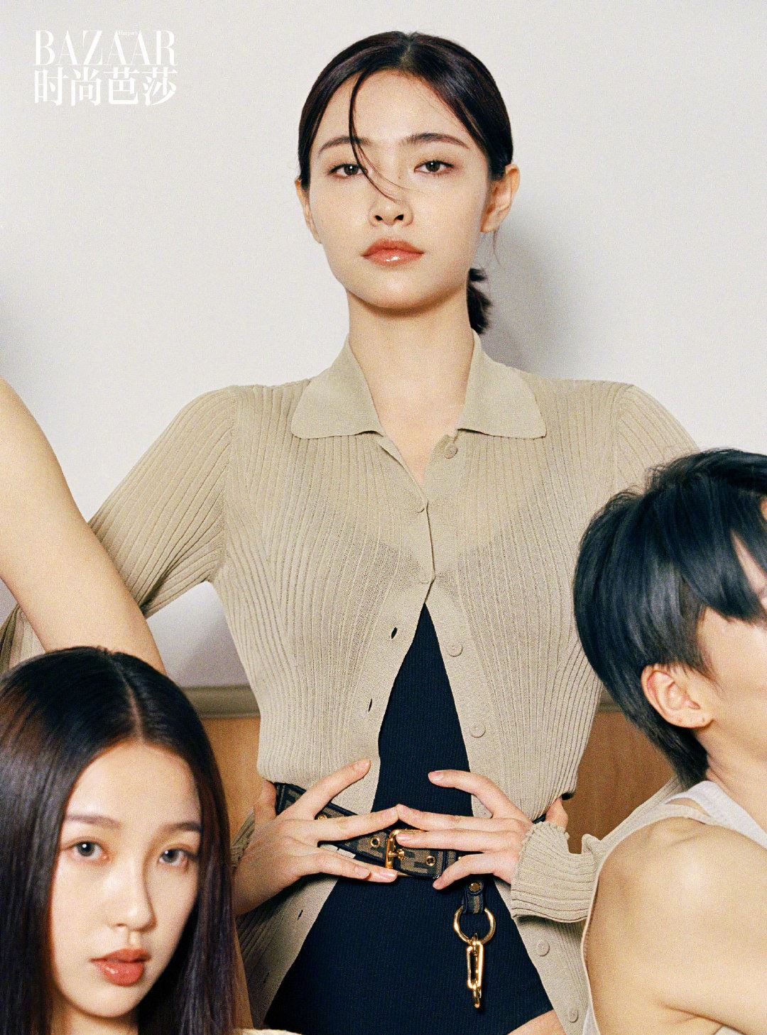 【多图】《青你2》前九训练生时尚大片出炉！刘雨昕露手臂秀性感！