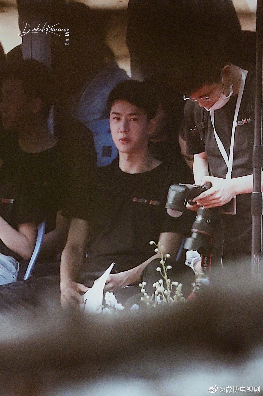 官宣了！《冰雨火》主演陈晓和王一博搭档现身开机仪式！