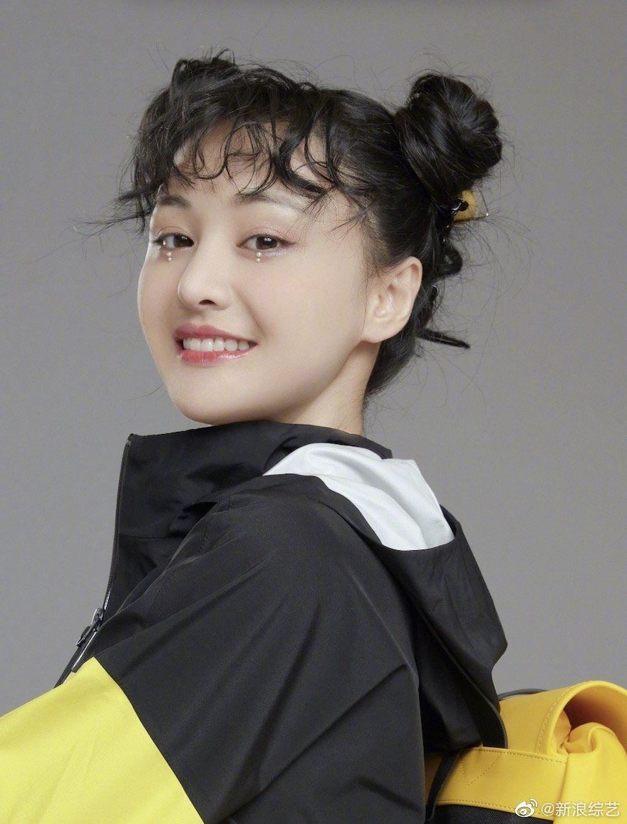 【多图】《奇妙小森林》郑爽海报图曝光！泡面刘海丸子头超元气！