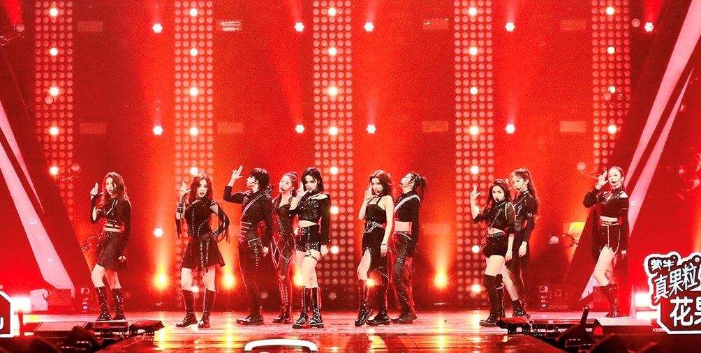 《青你2》训练生「猎」舞台发生事故,许佳琪处理方式太赞了!根本没人发现!