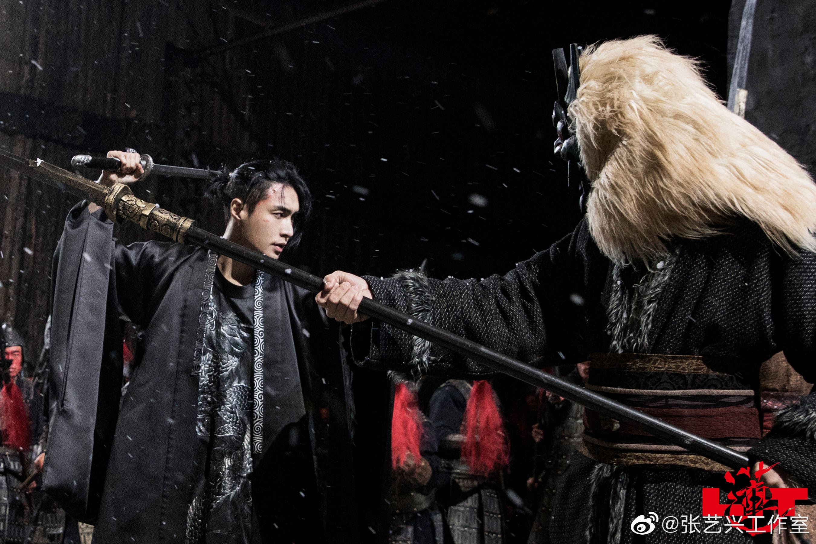 张艺兴新歌mv大秀精壮腹肌！为展现霸王豪气又苍凉的故事