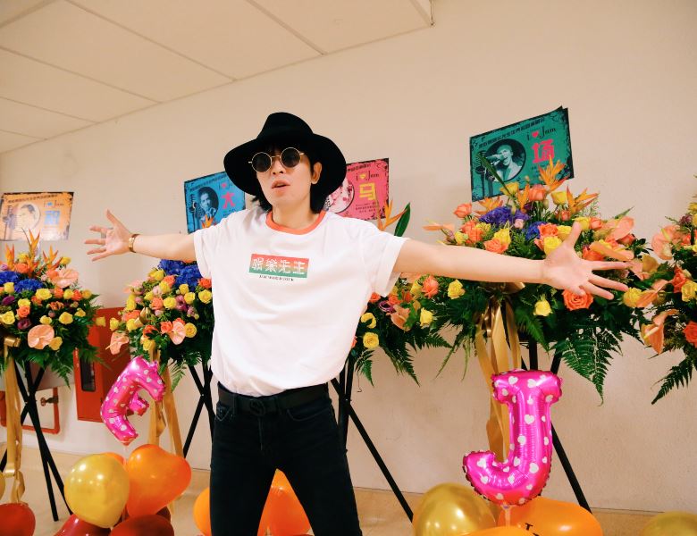 「雨神」封号威力无穷！萧敬腾最怀念大马的热情及美食 