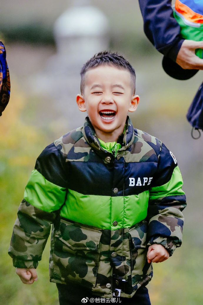 jasper 独家照曝光！baby时脸蛋胖胖 笑眼弯弯 可爱爆