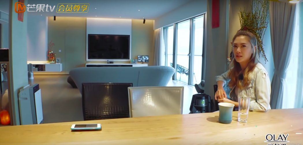 陈小春豪宅首次公开！jasper房间随时大过你的家