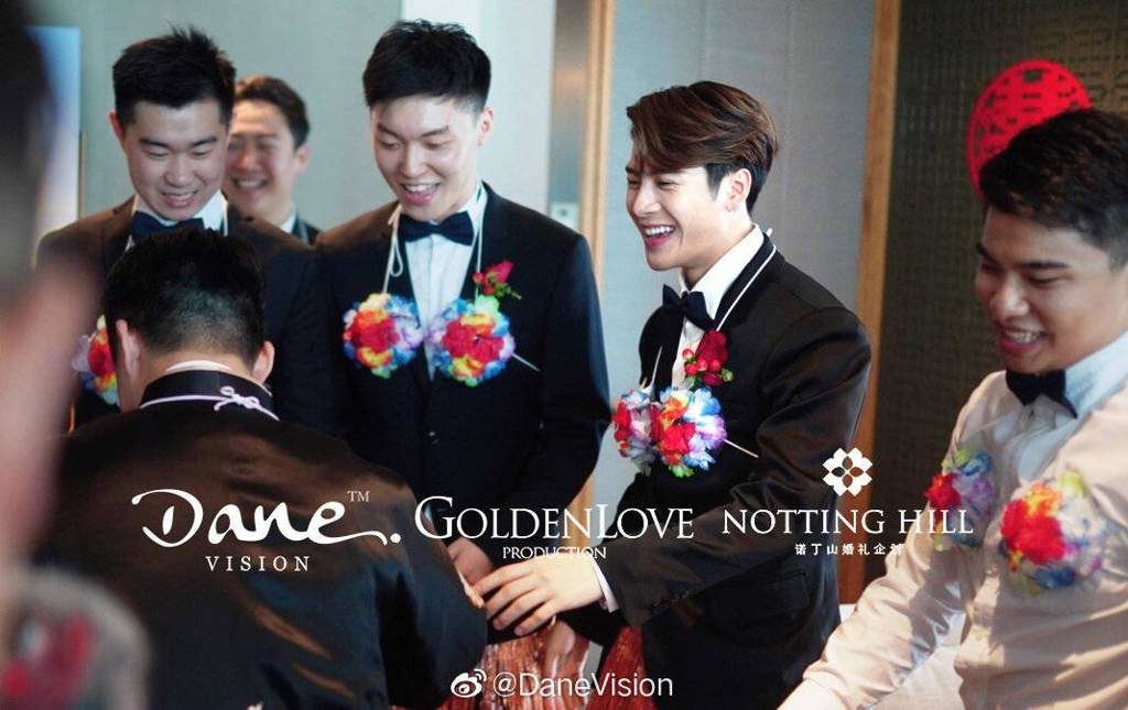 【多图】王嘉尔当伴郎帅气高清图曝光啦！