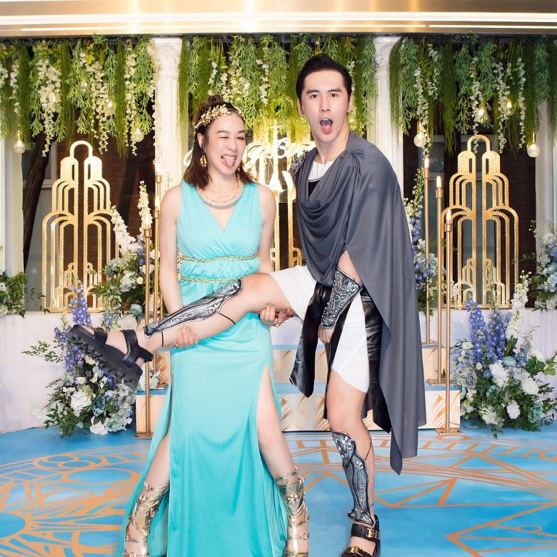 他们都是姐弟恋！相差10岁一样幸福美满