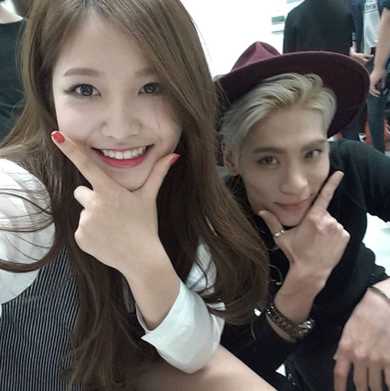 生前ig照片都是她！钟铉最疼爱的师妹站第一排送行