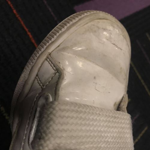 3步骤轻松解决球鞋凹痕！网友实测效果超有效