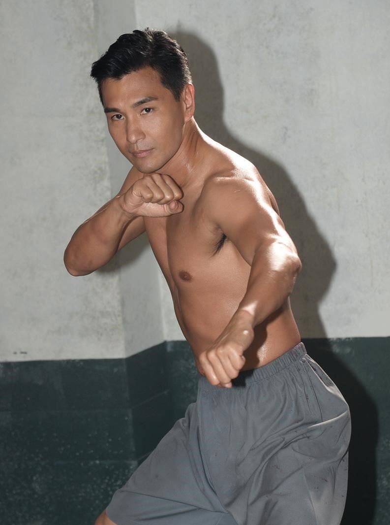 别流口水啊！香港娱乐圈肌肉型男man爆look