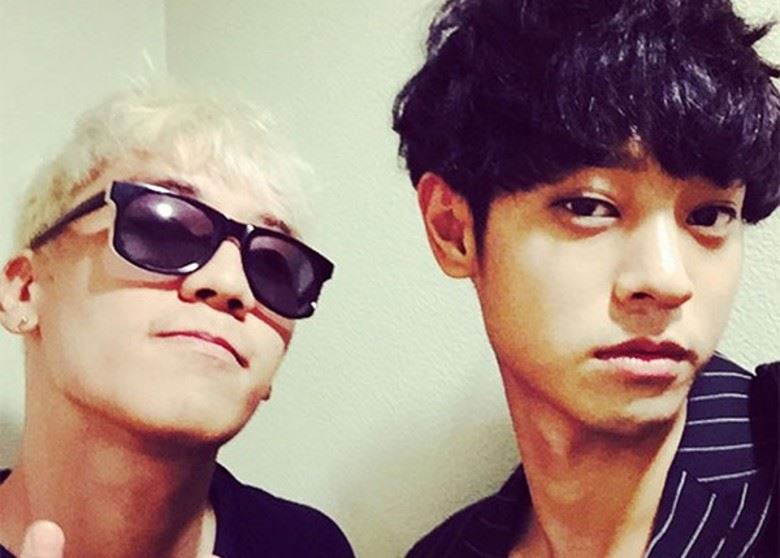 郑俊英与胜利分享女生影片!全都是偷拍的