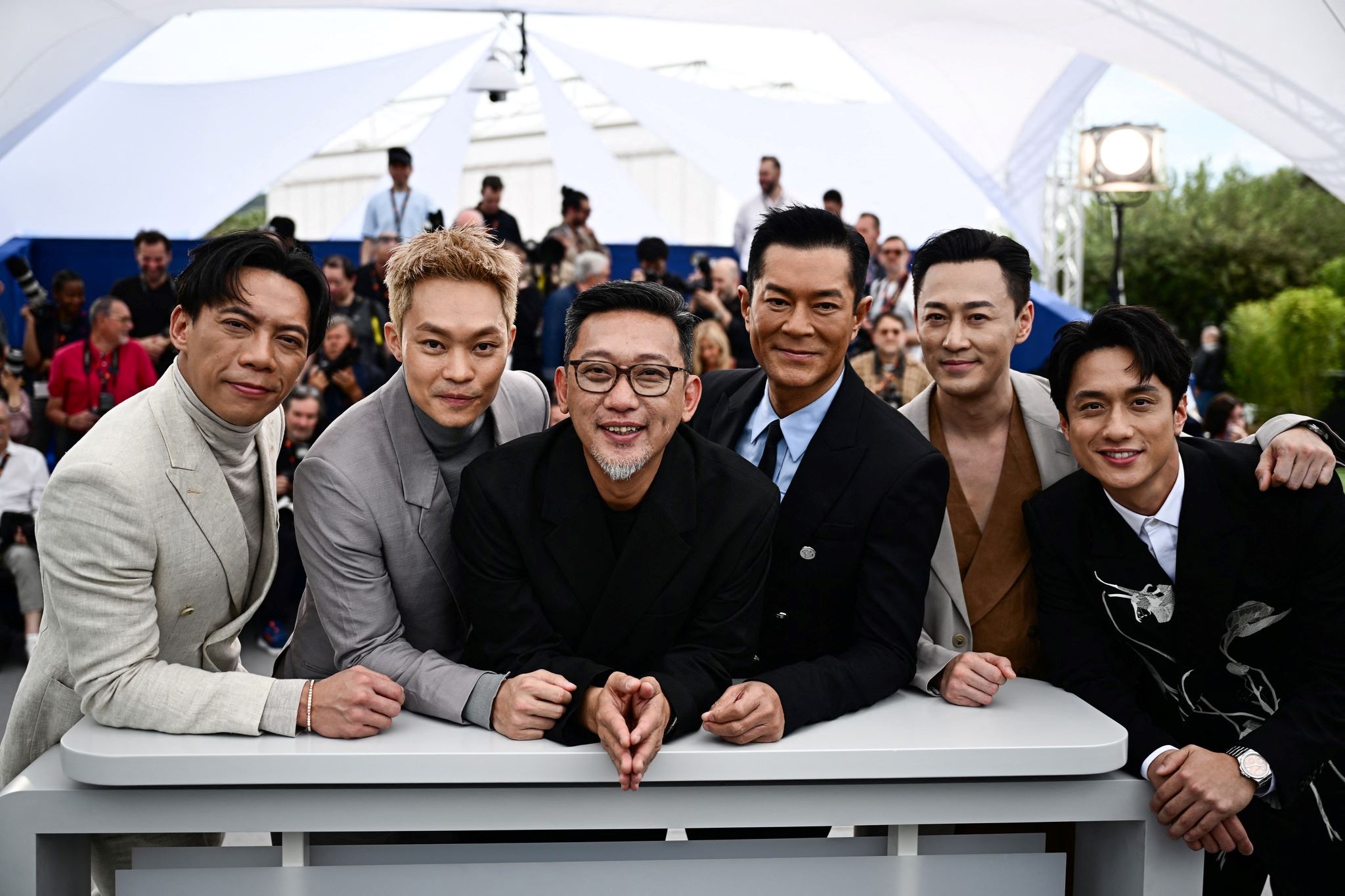 🎬九龙城寨走到法国戛纳影展啦❗古天乐率城寨四少走红毯🔥