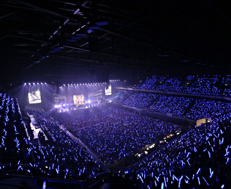 薛之谦唱响吉隆坡夜！用极限诠释「薛氏情歌」惹哭大马粉丝！