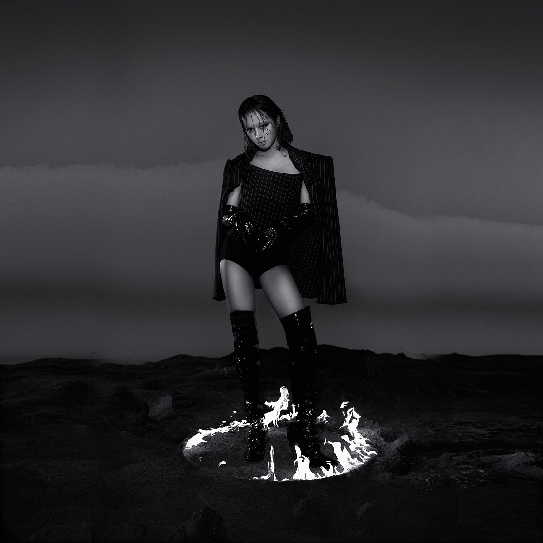 化身暗黑斗士自信登场!蔡依林新专辑《ugly beauty》首次挑战黑暗系