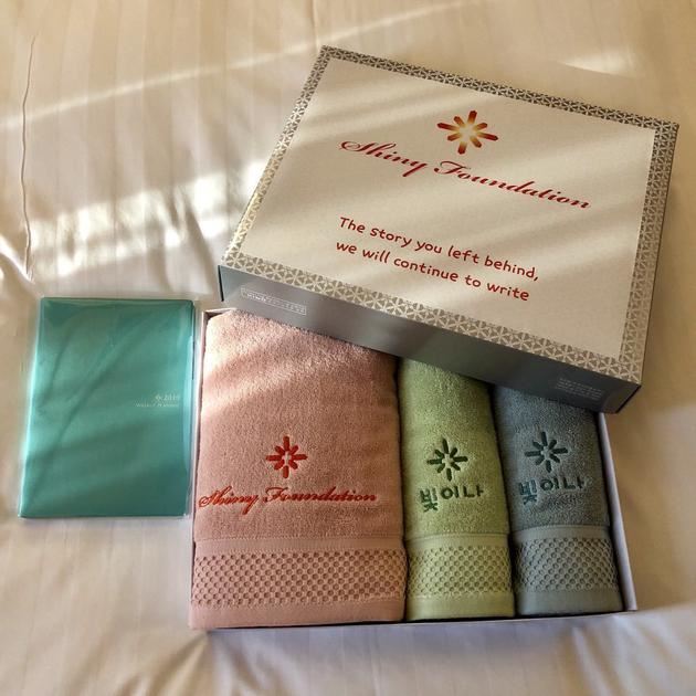 【影片】钟铉离开一年了!shinee发47秒影片悼念!粉丝齐聚成泪海