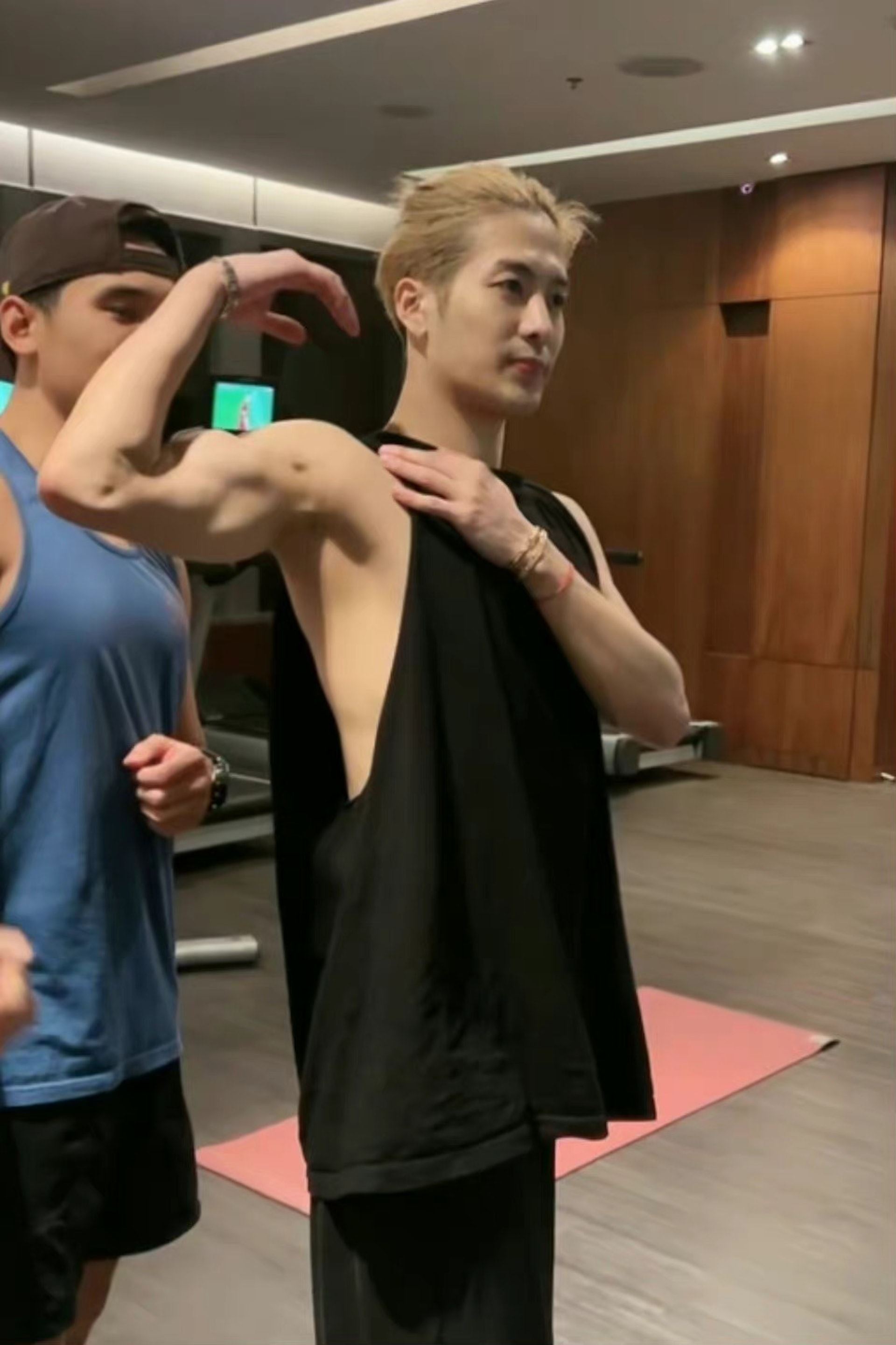 💪jackson王嘉尔直播健身❗️晒出精壮好身材🔥荷尔蒙爆棚男人味十足