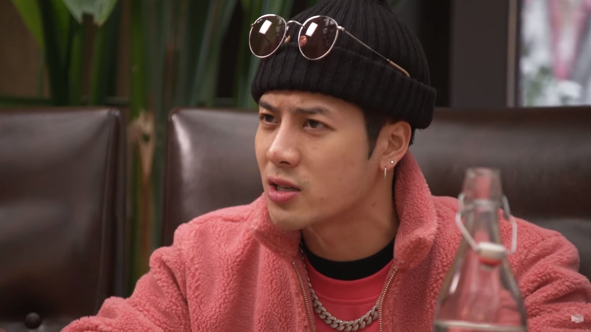 揭当韩国练习生辛酸史！王嘉尔：每天都很残忍