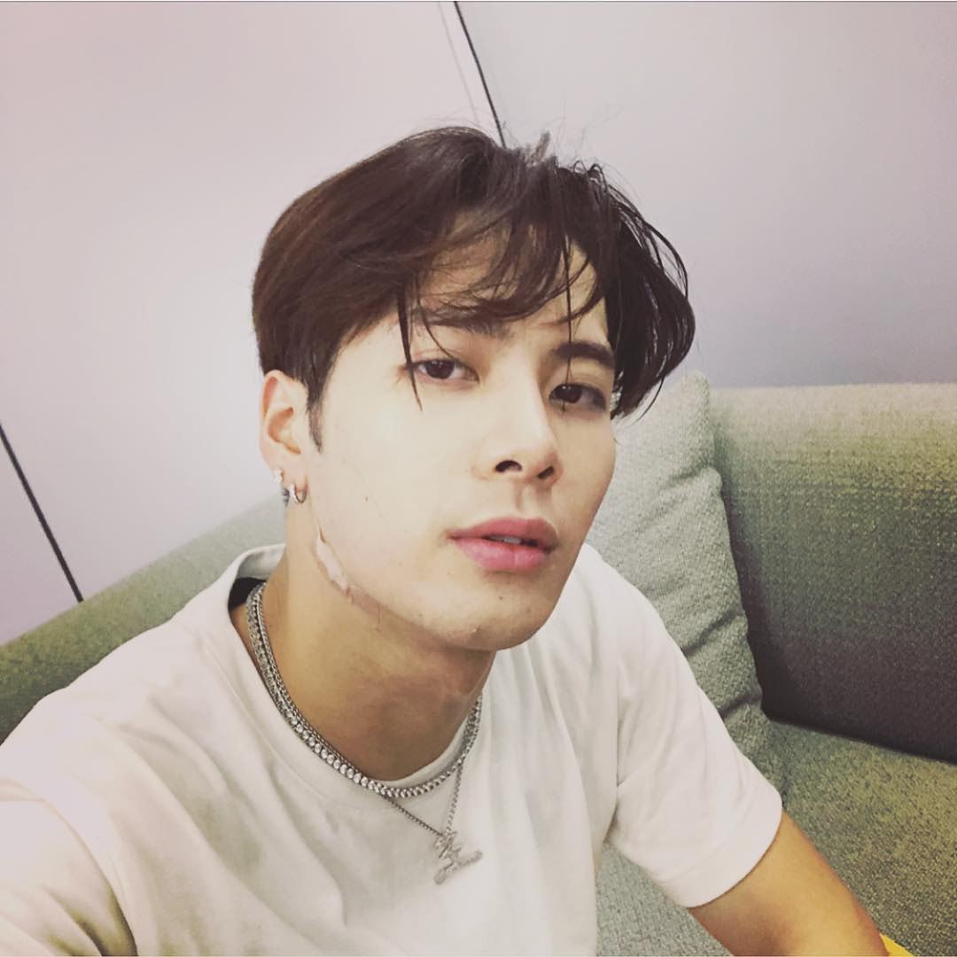 揭当韩国练习生辛酸史！王嘉尔：每天都很残忍