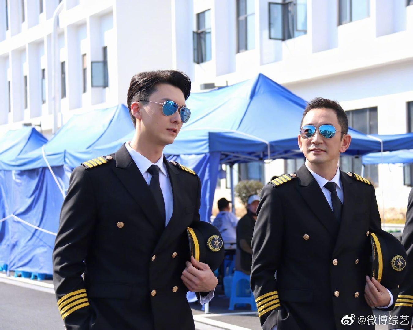 王浩信、张振朗、高海宁神还原《冲上云霄》❓制服诱惑好靓仔靓女啊😍