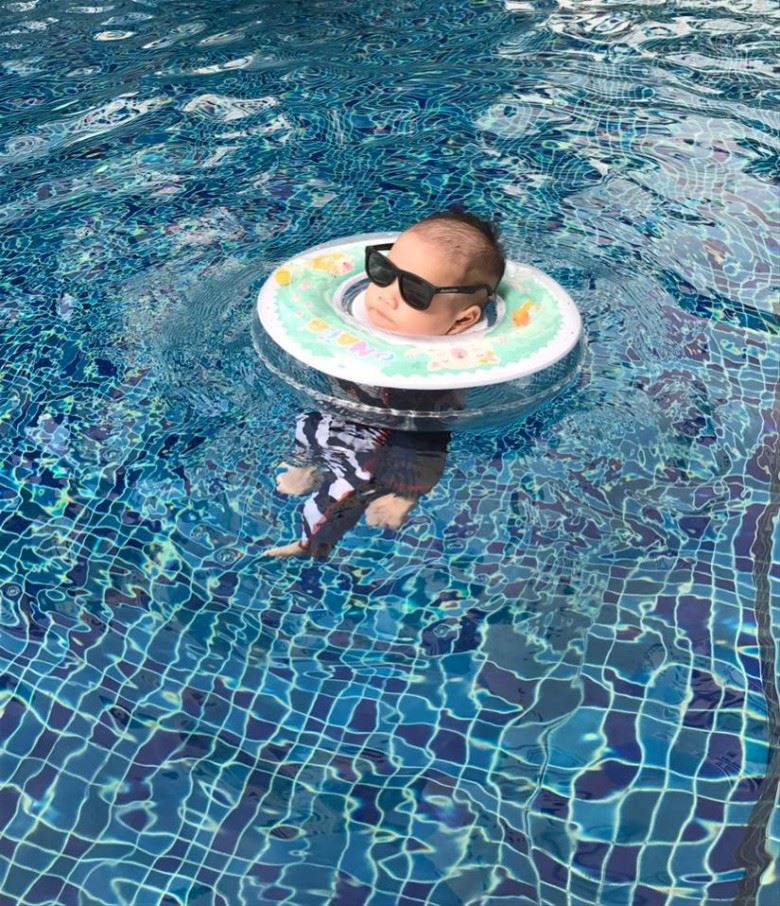 ella和老公浪漫水底之吻闪爆全场！儿子都没眼看啦