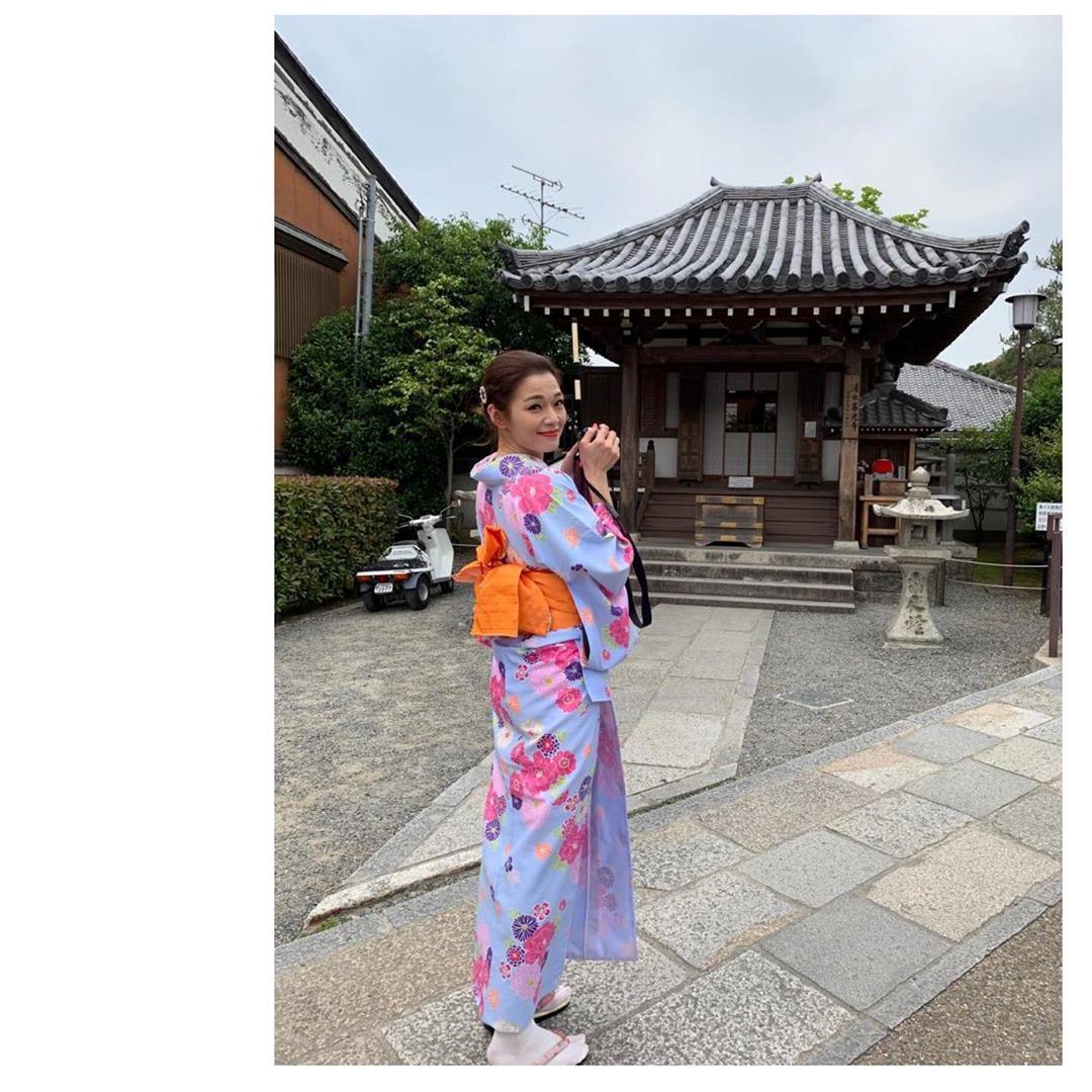 【多图】吕慧仪日本和服体验！晒出43寸长腿超吸眼