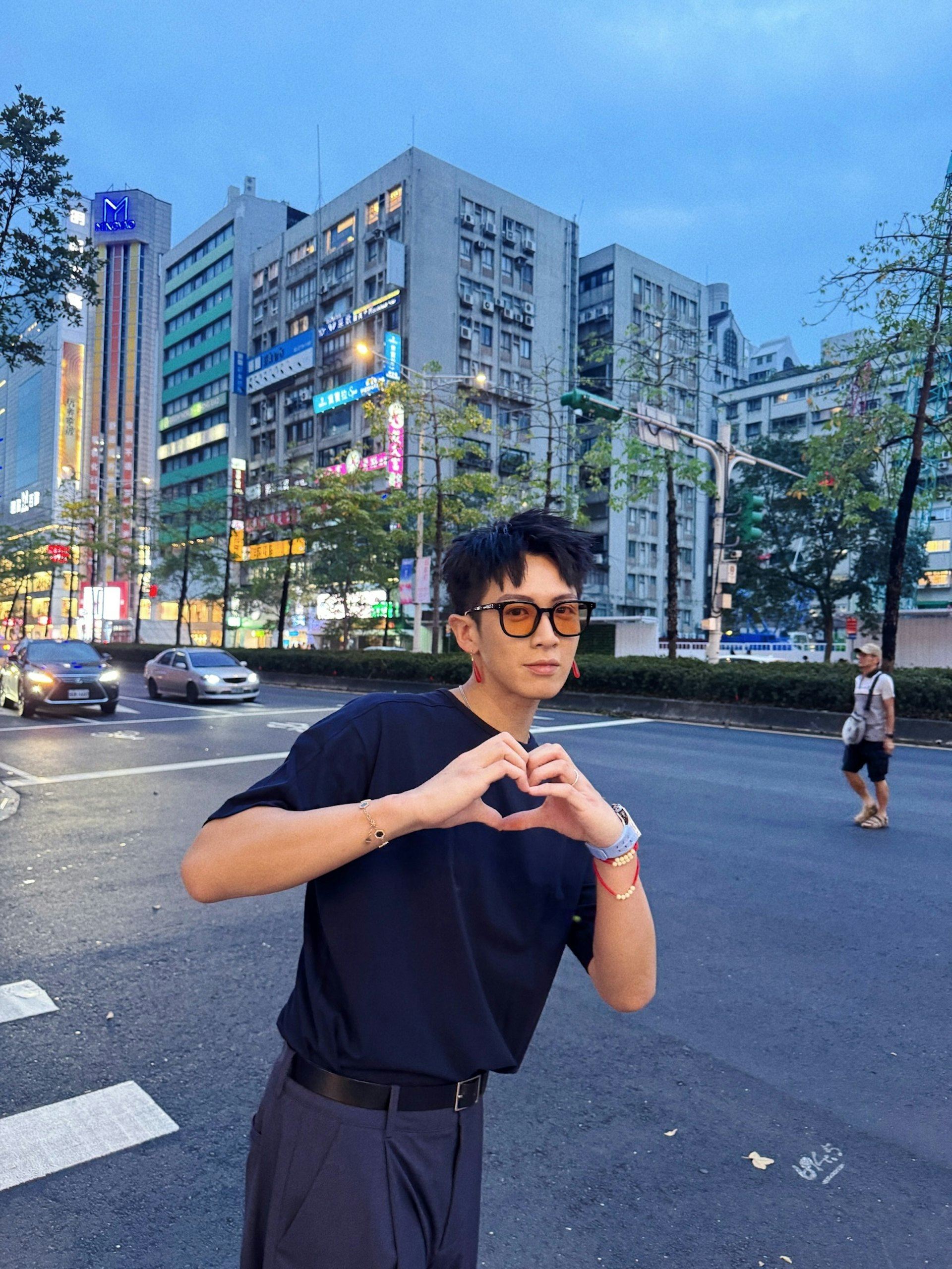 柯震东宠粉程度再升级❗主动帮忙预约粉丝抱怨订不到的餐厅🔥